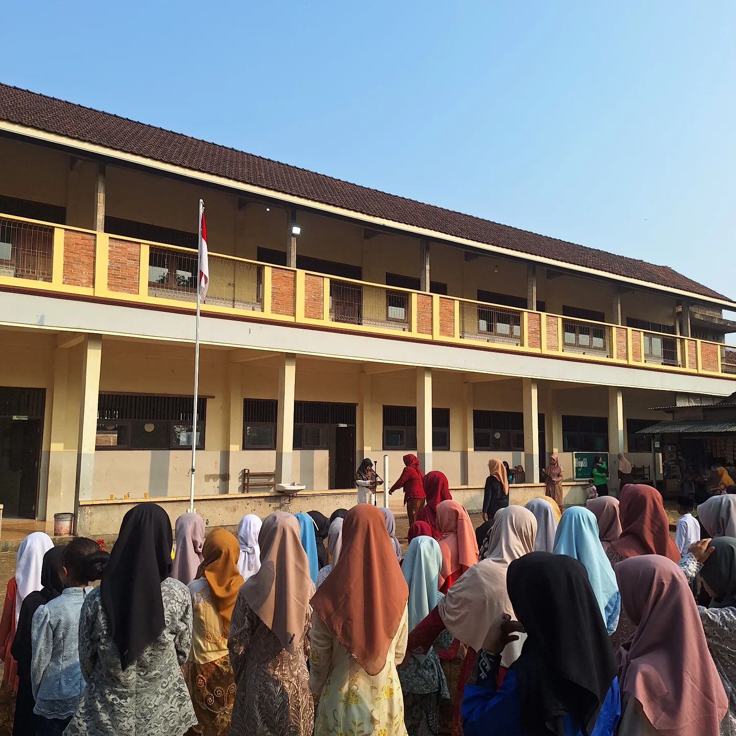 Peringatan Hari Kartini di MI Syumusul Huda